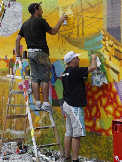 The Brazilian graffiti duo paint a mural in New York
